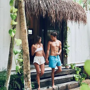 Pal Mar Glamtainer , Tulum México